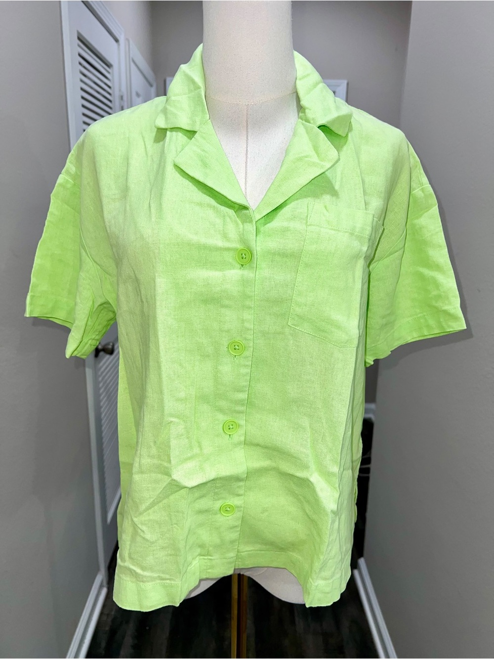 a new day Neon Lime Short-Sleeve Button-Down Shirt